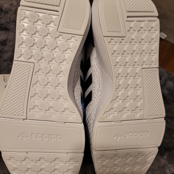 New Adidas swift Run 22w sneakers size 8 - Picture 4 of 7